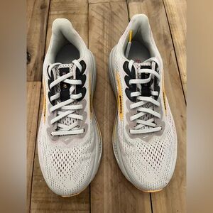 Brooks Ghost 17 Oyster Apricot Pink Women Road Running Shoes Size 8.5(D)